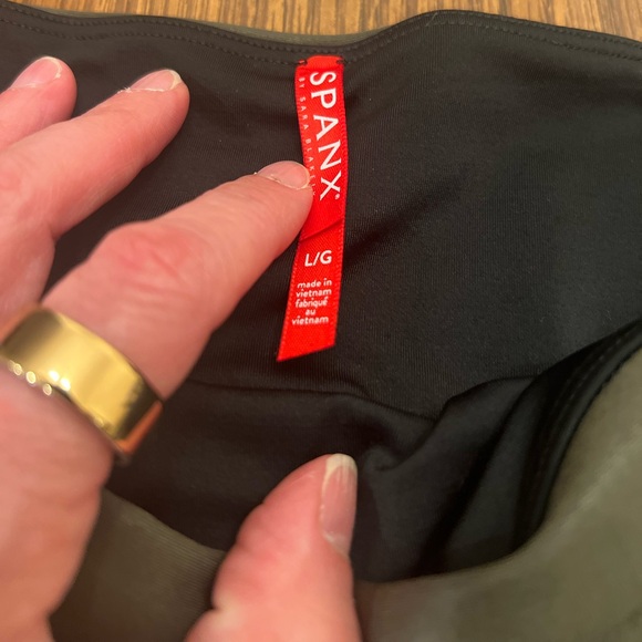 SPANX Olive Leggings - Picture 2 of 3